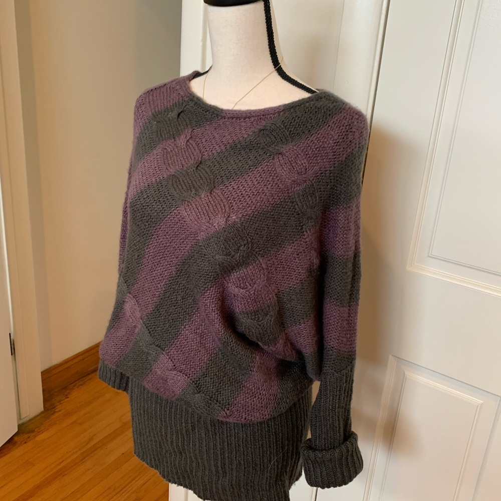 NWOT Cozy Grape & Grey Long Sleeve Sweater Large
